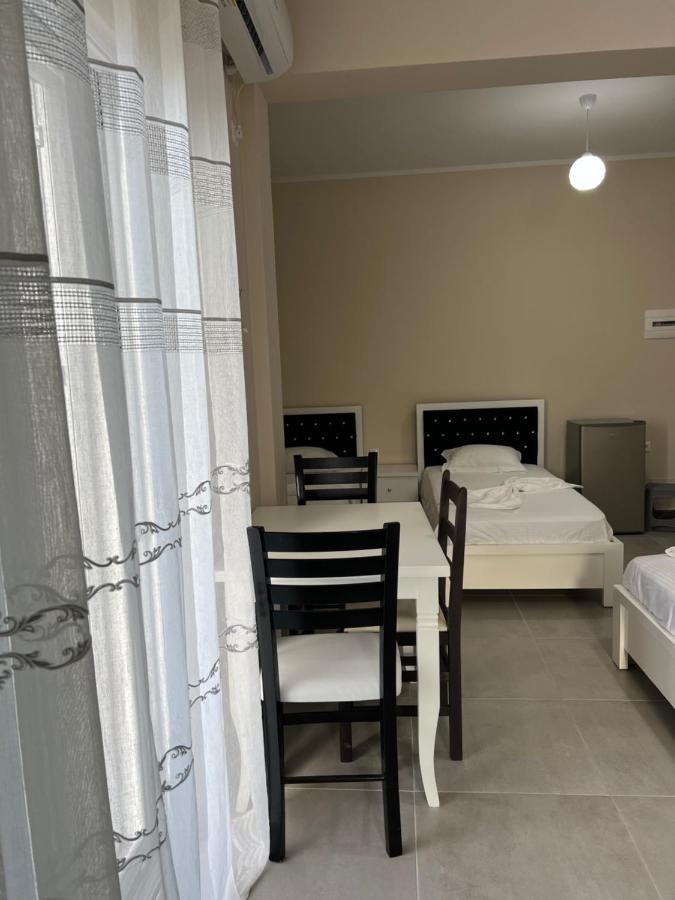 Harmony Apartments Sarandë Esterno foto